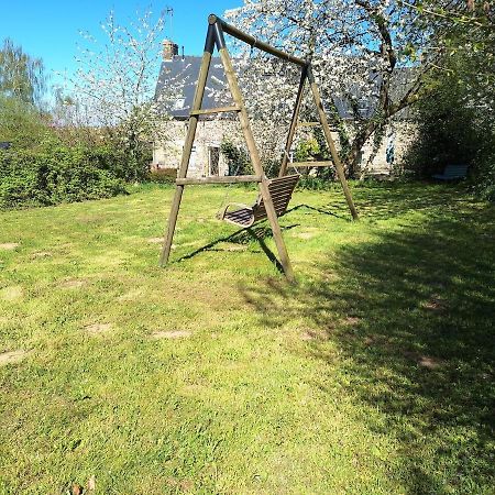 Au Lutin Pomme - Maison De Vacances Bretagne Mellé 外观 照片